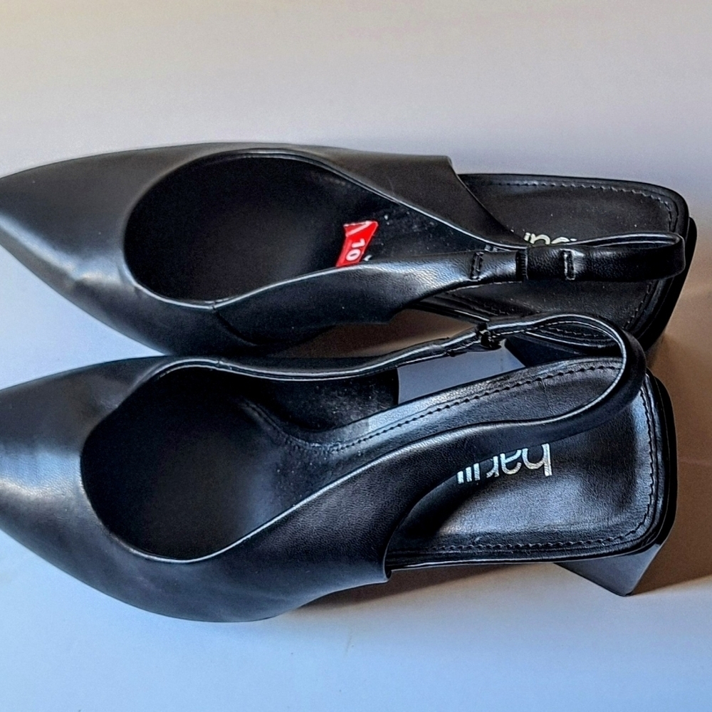 NWOT Bar III Pointed Toe Leather Novelty Triangular Stack Heel Shoes - Picture 2 of 13